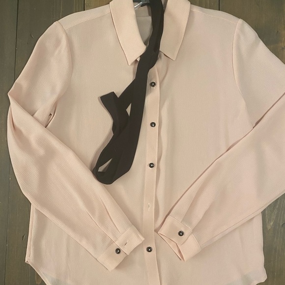 Forever 21 blouse - Picture 2 of 4